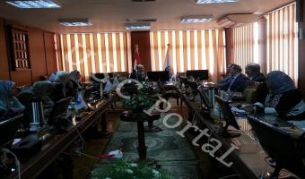 اجتماع المدير التنفيذى للمعلومات بالجامعة مع مديرى مشروعات تطوير نظم وتكنولوجيا المركزية ومديرى الوحدات بكليات الجامعة