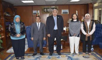 رئيس جامعة مدينة السادات يستقبل لجنه من قطاع الحاسبات والمعلومات