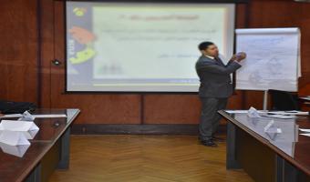 مركز تنمية قدرات أعضاء هيئة التدريس ينظم دورة تدريبية مسائية بعنوان