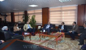 رئيس الجامعة يتحدث عن جميع الملفات المتعلقة بالجامعة فى لقاء تلفزيوني مع قناة المحور