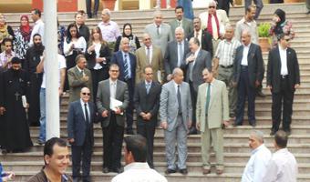 افتتاح المعرض الاول للكتاب بجامعة مدينة السادات