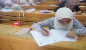 مركز القياس والتقويم يبدأ تفعيل إمتحانات بنماذج التصحيح الإلكتروني بكلية التجارة