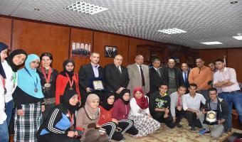 تكريم الطلاب الفائزين فى الأسبوع الرابع لشباب المدن الجامعية بجامعة كفرالشيخ
