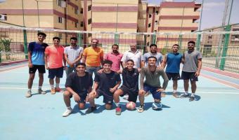 إستمرار إستعدادات الجامعة لإسبوع شباب الجامعات بحلوان