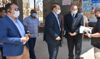 نائب رئيس الجامعة لشئون خدمة المجتمع وتنمية البيئة في جولة بكليات ومعاهد الجامعة