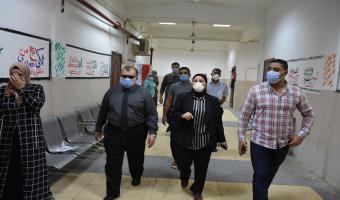 نائب رئيس الجامعة يتفقد إمتحانات الفرق النهائية بكليتى التربية و الحقوق