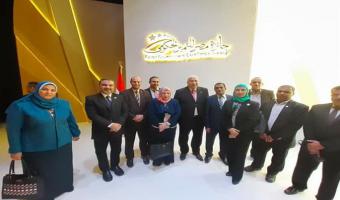 رئيس الجامعة على رأس الوفد المشارك بحفل توزيع جوائز التميز الحكومي