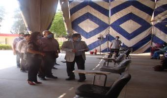 نائب رئيس الجامعة لشئون الدراسات العليا والبحوث تتفقد لجان الإمتحانات بمعهد الدراسات والبحوث البيئية