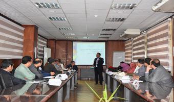 مركز تنمية قدرات أعضاء هيئة التدريس يواصل دورته التدريبية فى
