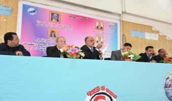 قطاع خدمة المجتمع وتنمية البيئة  ينظم ندوة توعوية وتثقيفية لطلاب كلية التجارة وكلية السياحة