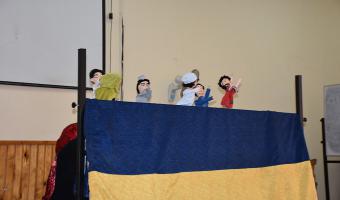 نائب رئيس الجامعة يشهد مسرحة المناهج  رياض الأطفال بعنوان