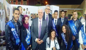 طلاب الجامعة المبدعون باختلاف يشاركون في فعاليات الملتقي القمي للمبادرات الطلابية بالجامعات والمعاهد (دمج الطلاب من ذوى الهمم والأسوياء)