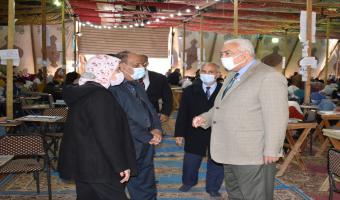 رئيس الجامعة يتابع امتحانات الفصل الدراسي الأول بكلية التربية