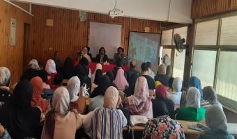 كلية التربية تنظم ندوة للاحتفال بيوم اليتيم بالتعاون مع الإدارة العامة لشؤون خدمة المجتمع وتنمية البيئة بالجامعة.