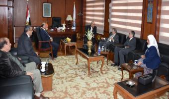 العالم المصري الأستاذ الدكتور مصطفي السيد في زيارة لجامعة مدينة السادات