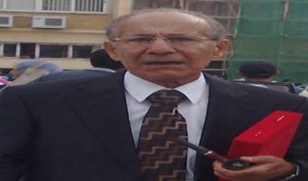 إستضافة الدكتور كمال الدين عيد الناقد المسرحى والأكاديمى للتحكيم فى المهرجان المسرحى بالجامعة