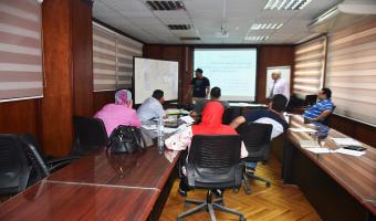 مركز تنمية قدرات أعضاء هيئة التدريس يواصل دورته التدريبية فى